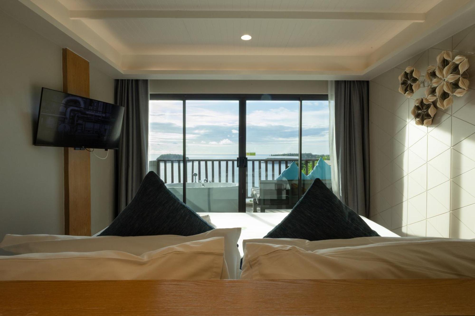 Andaman Cannacia Resort & Spa - Sha Extra Plus Kata Beach  Exterior photo